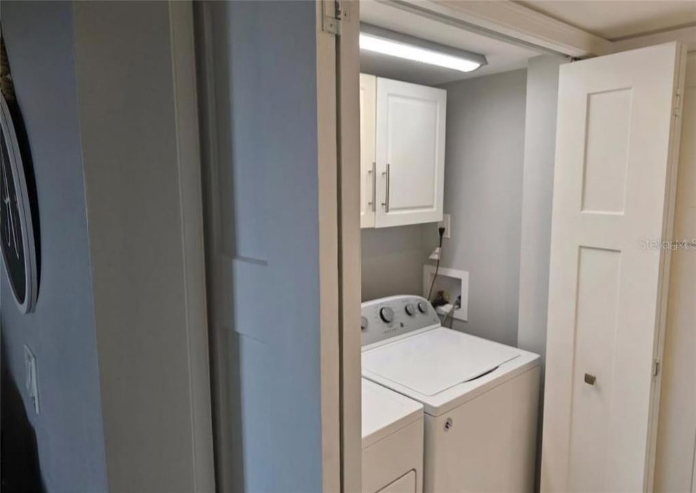 For Sale: $267,000 (1 beds, 1 baths, 830 Square Feet)