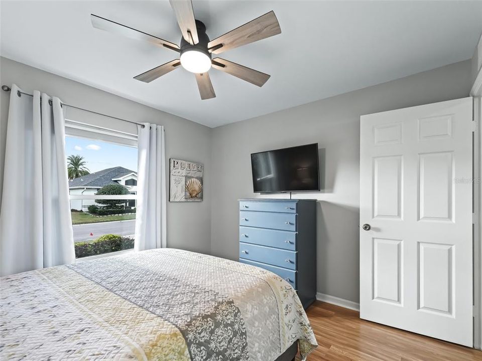 Bedroom 2 w/Laminate flooring