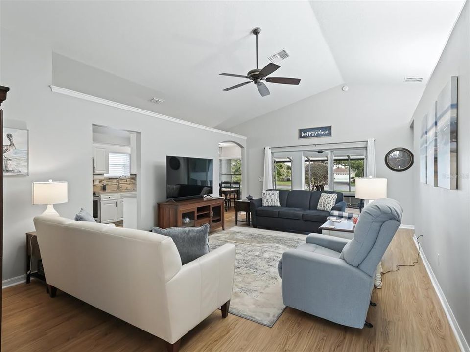 Living area w/Vaulted ceiling