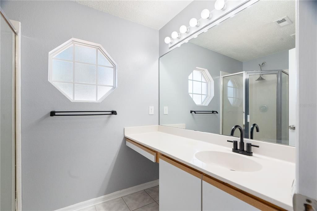 Active With Contract: $279,900 (3 beds, 2 baths, 1351 Square Feet)