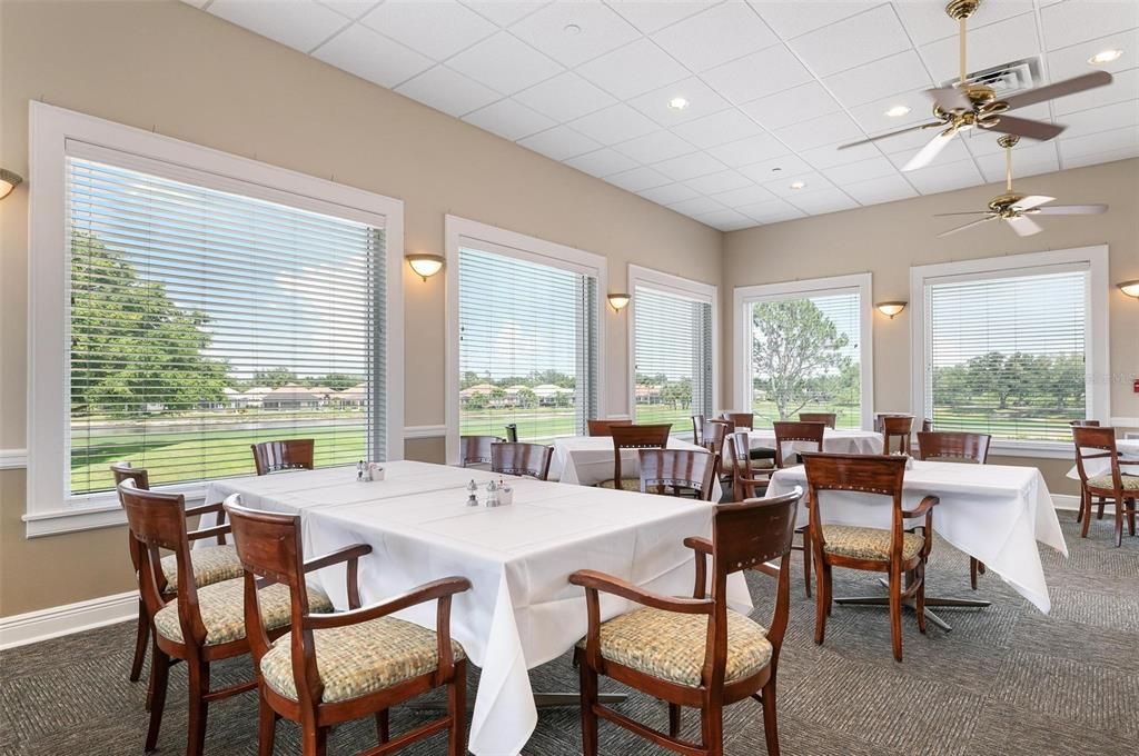 Pelican Pointe Golf & Country Club Grill Room dining