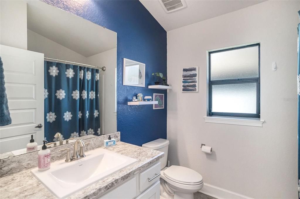 6110 162nd Ave E, Parrish FL 34219 - 2nd Full Bathroom