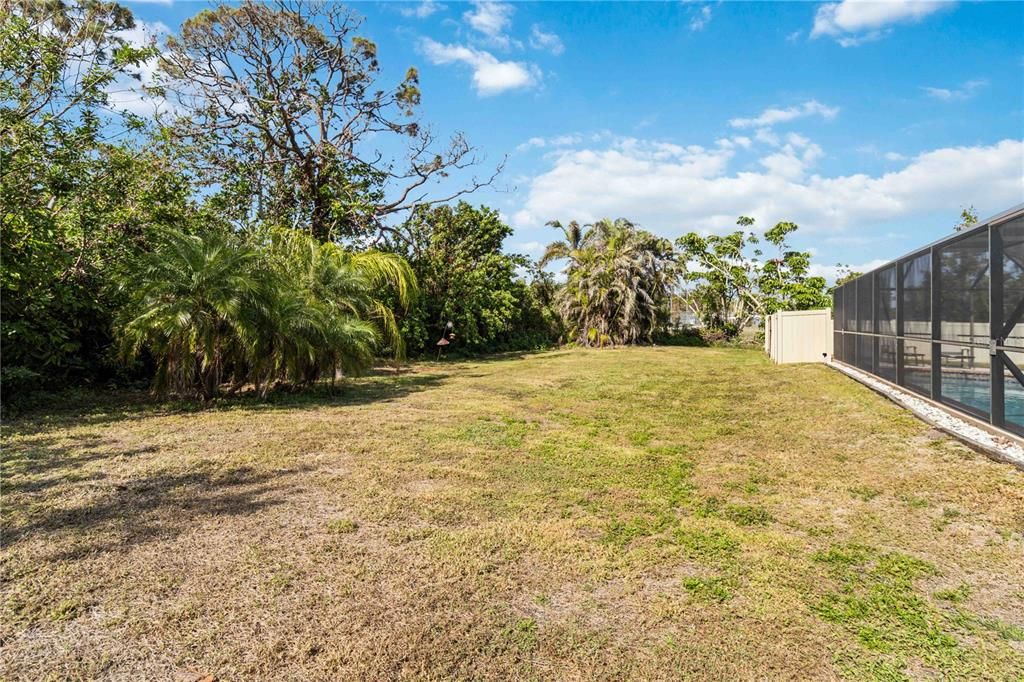 For Sale: $450,000 (3 beds, 2 baths, 1500 Square Feet)