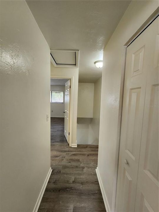 For Rent: $1,000 (2 beds, 1 baths, 992 Square Feet)