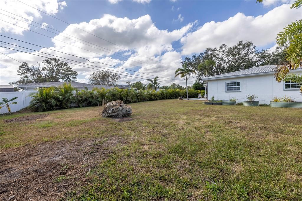 For Sale: $699,000 (3 beds, 2 baths, 1679 Square Feet)