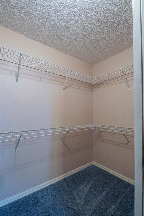 Master Walkin in Closet! 9x5feet