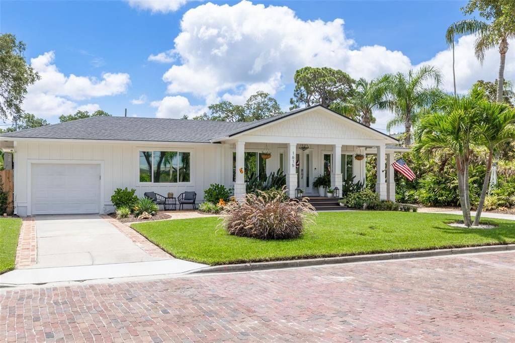 For Sale: $1,200,000 (3 beds, 2 baths, 1803 Square Feet)