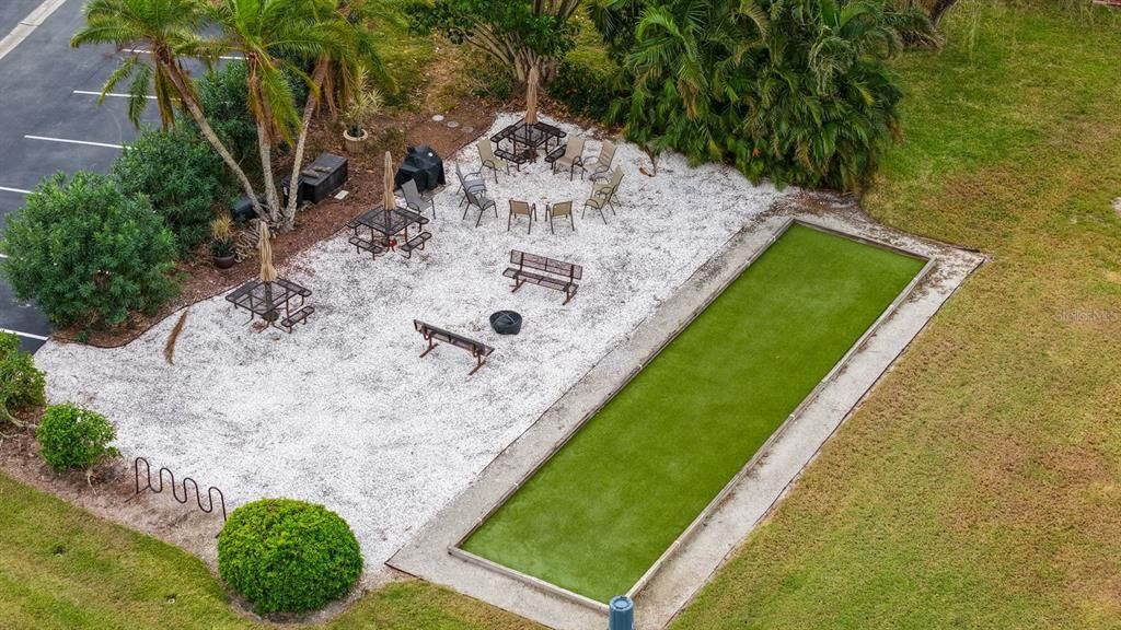 Community Picnic & Grilling Area