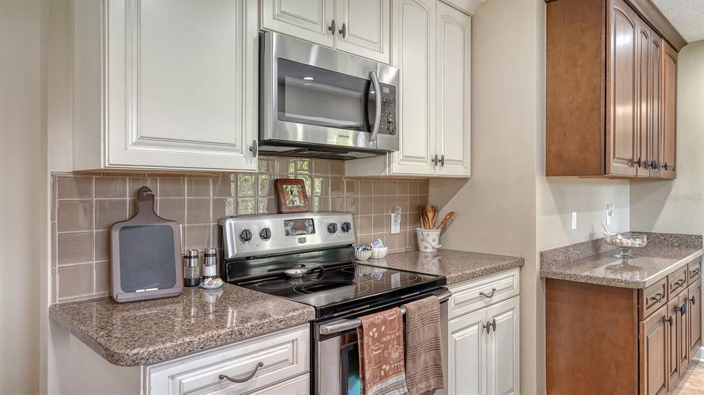 Kitchen with plenty of cabinets for storage!