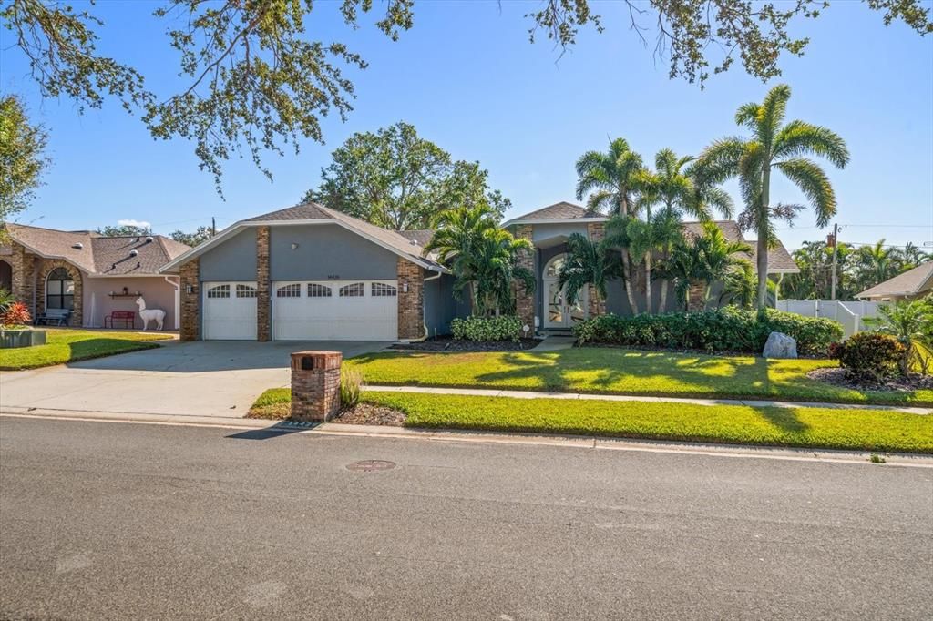 Ideal property offers spacious floorplan of 4 bedrooms, 3 baths, 3 car garage! Located in outstanding Collins Estates a non evacuation area yet minutes to beaches!!