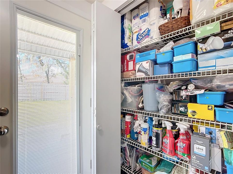 Laundry room storage