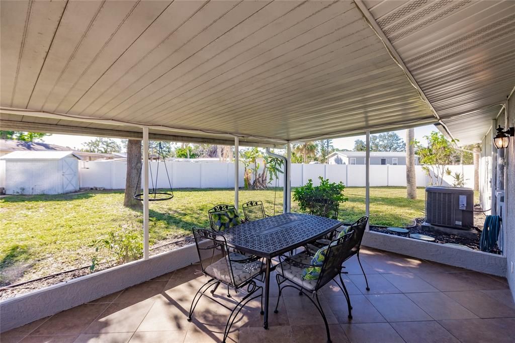 For Sale: $359,900 (3 beds, 2 baths, 1291 Square Feet)