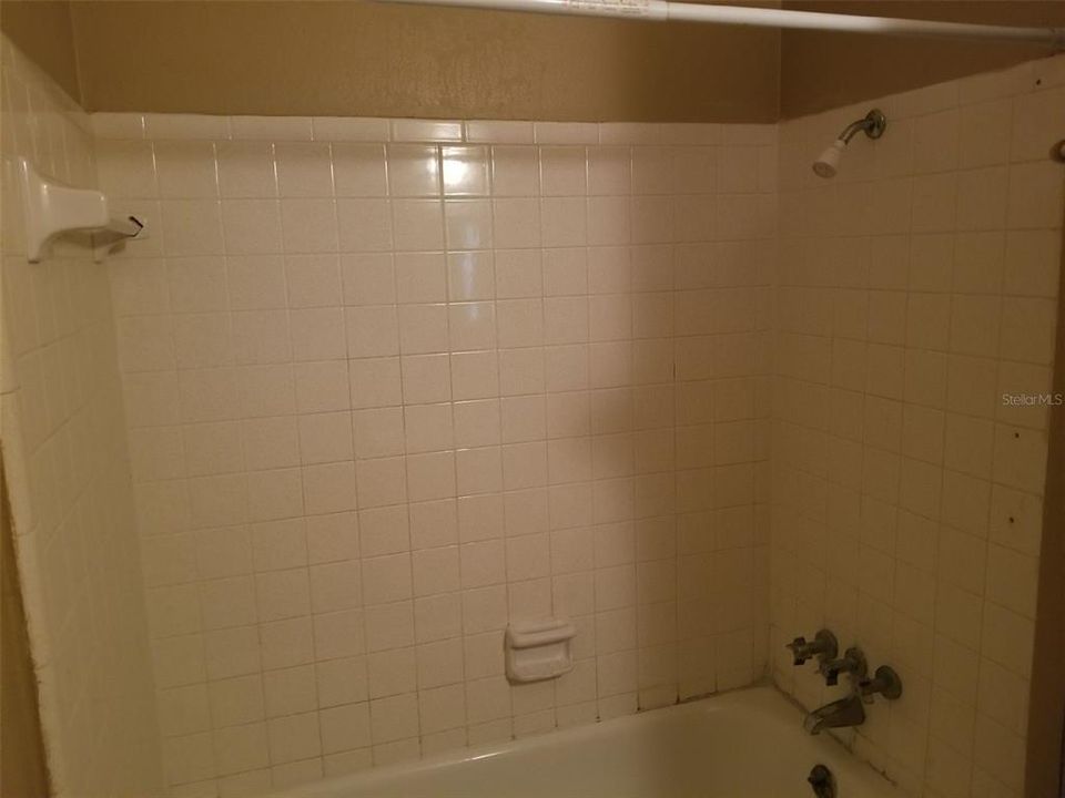 For Rent: $1,100 (1 beds, 1 baths, 525 Square Feet)