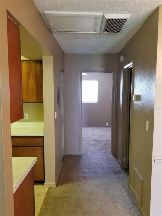 For Rent: $1,100 (1 beds, 1 baths, 525 Square Feet)