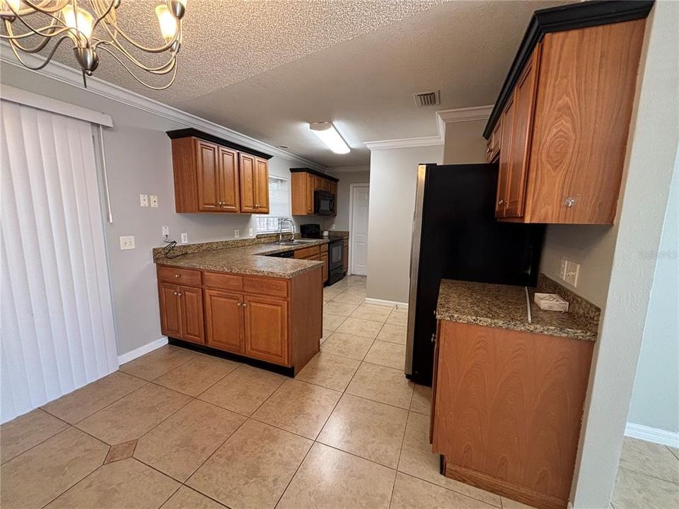 For Rent: $1,650 (3 beds, 2 baths, 1148 Square Feet)