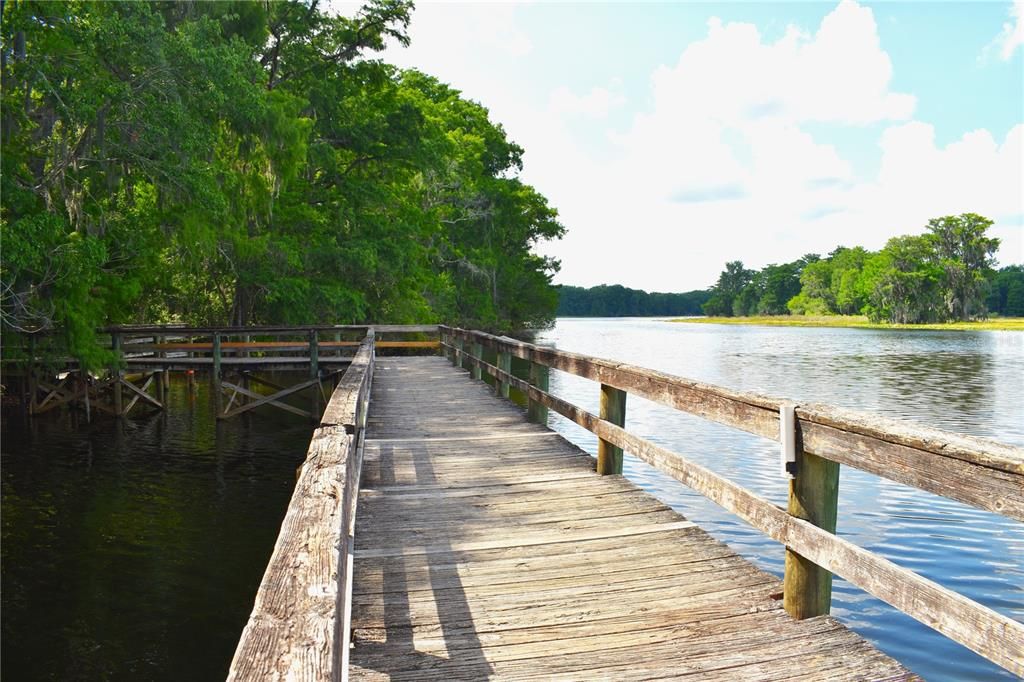 Public park / boat ramp near by