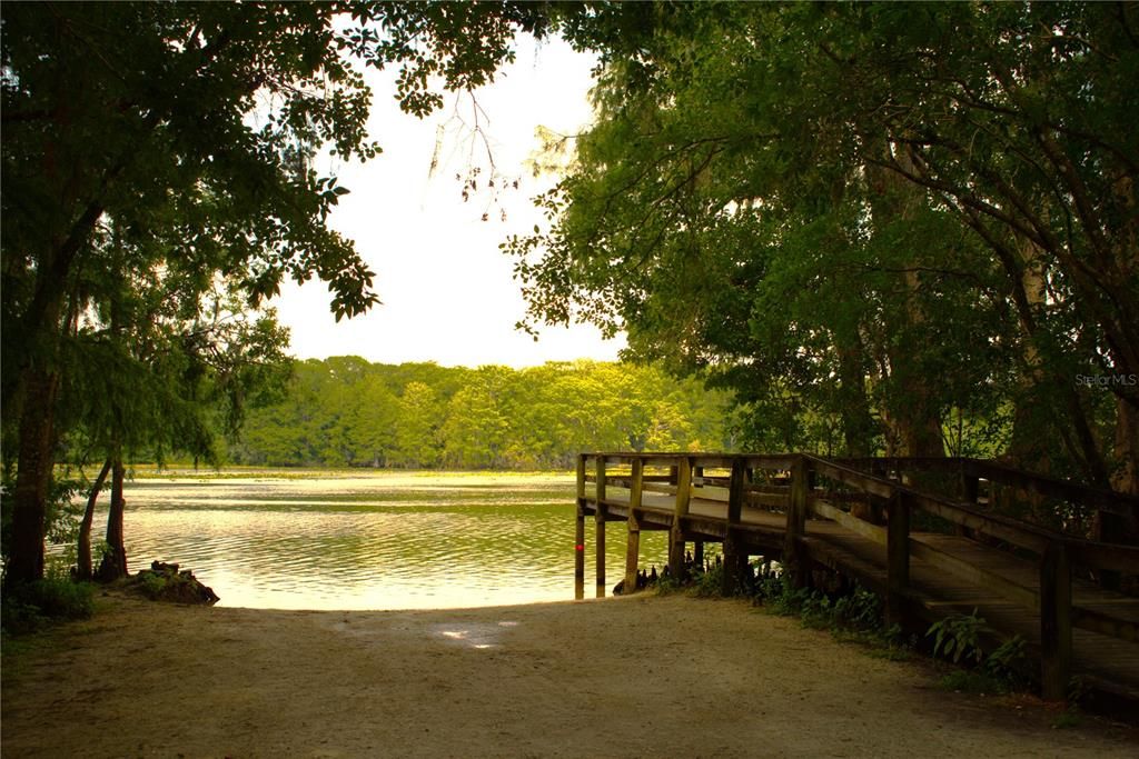 Public park / boat ramp near by