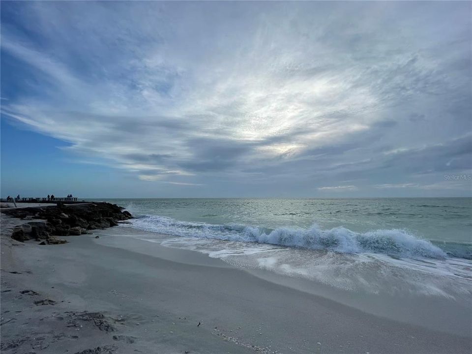 The bridge to BOCA GRANDE is less than 1 minute away!!!