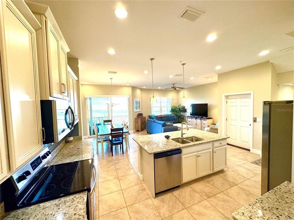 Stainless appliances and a huge walk-in pantry!