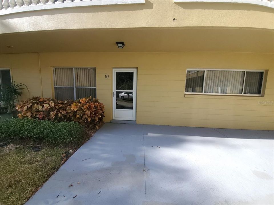 For Sale: $279,000 (2 beds, 2 baths, 1400 Square Feet)