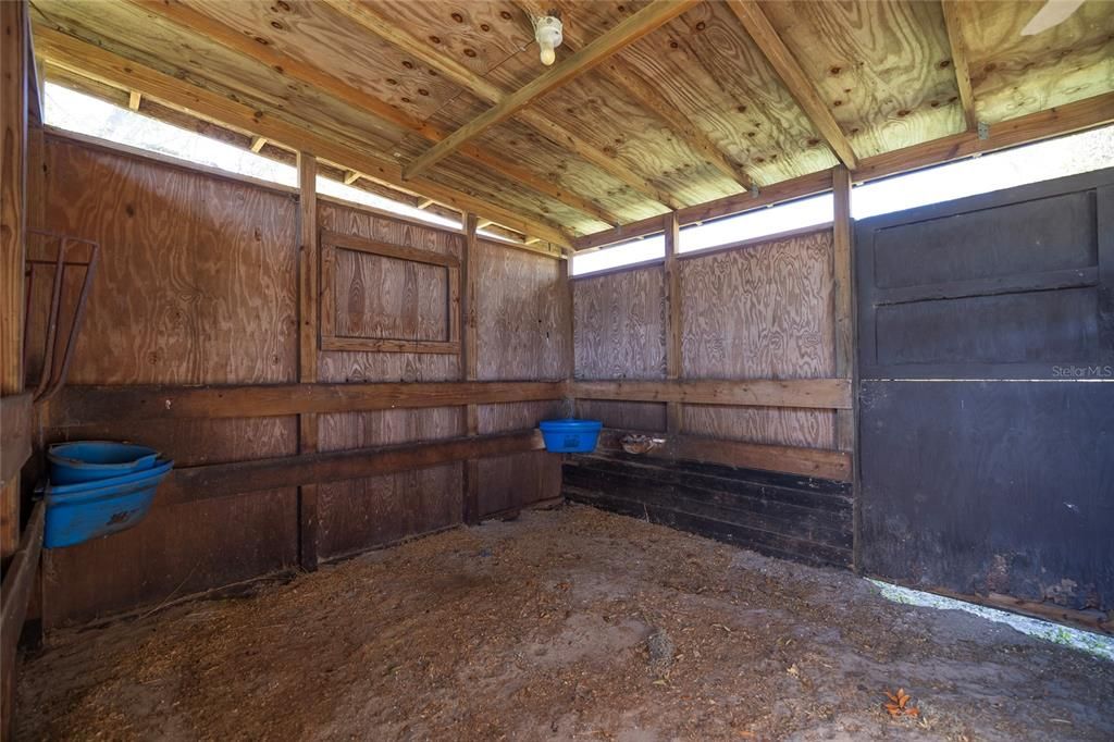 2 stall horse barn with tack room