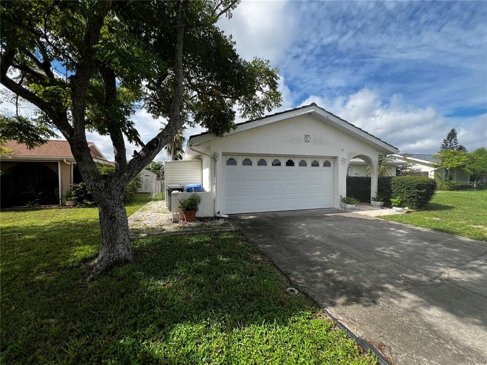 For Sale: $453,000 (3 beds, 2 baths, 1458 Square Feet)