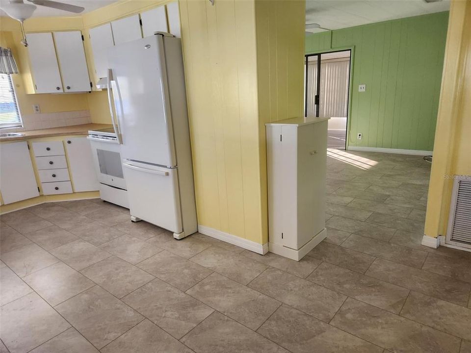 Kitchen with newer appliances