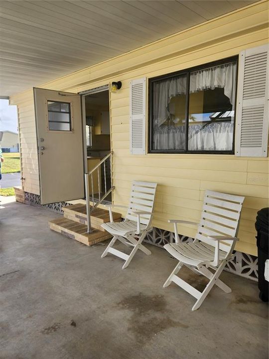 Sitting area in carport