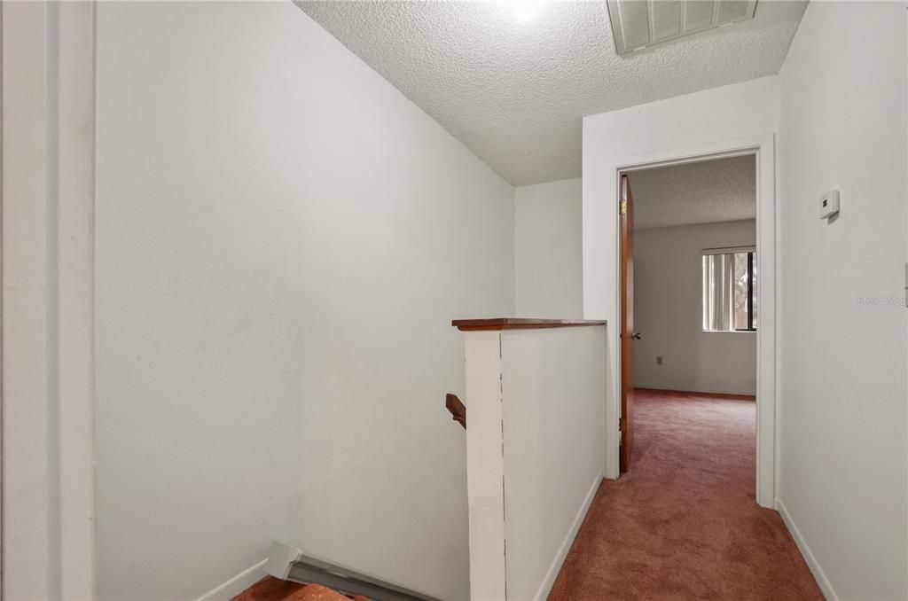 For Sale: $229,000 (2 beds, 1 baths, 1121 Square Feet)