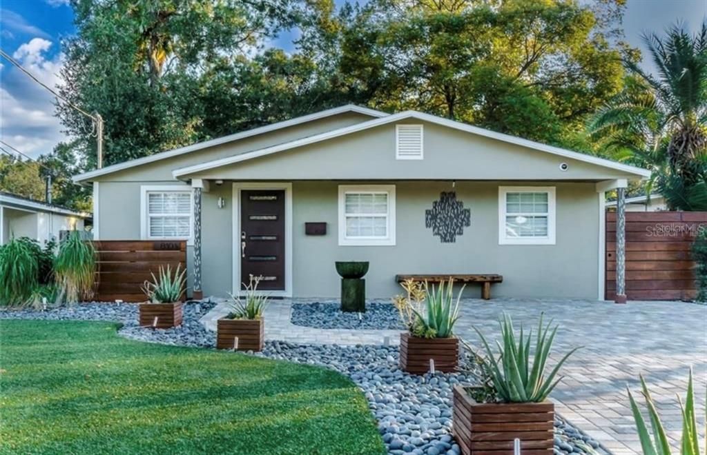 Recently Sold: $660,000 (4 beds, 3 baths, 2064 Square Feet)