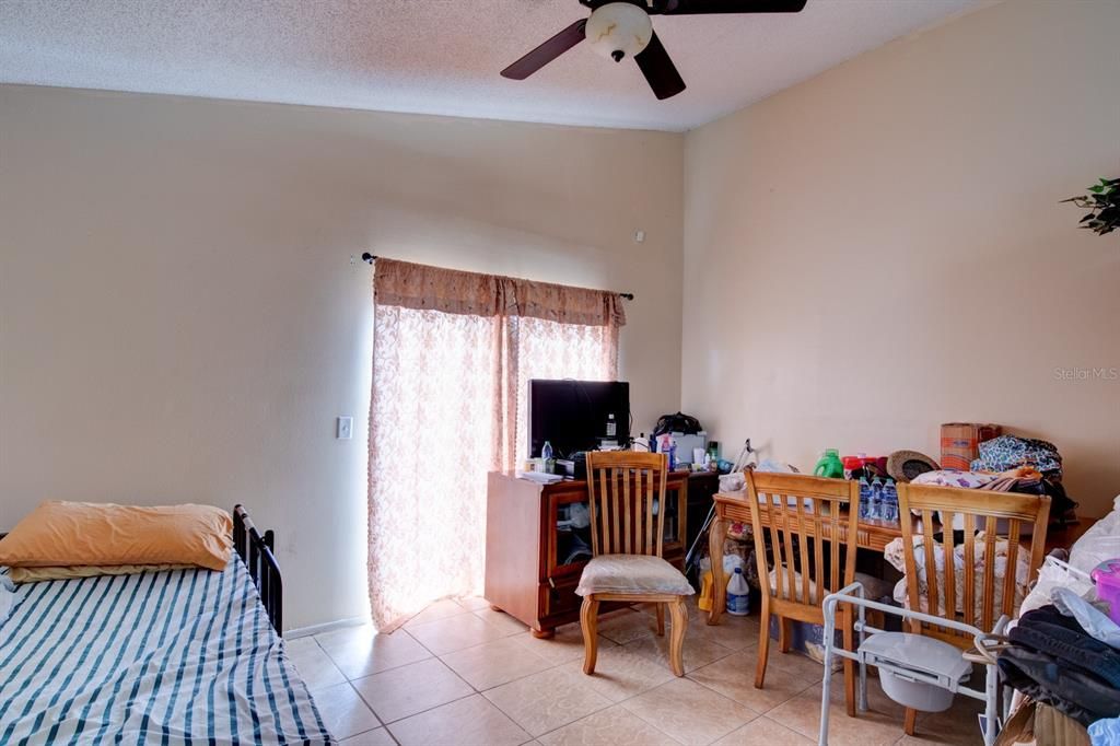 For Sale: $265,000 (3 beds, 2 baths, 1553 Square Feet)