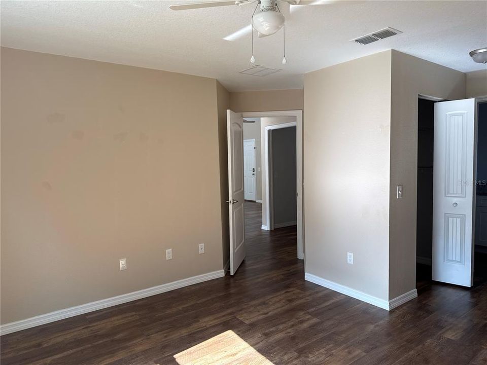 For Rent: $1,625 (3 beds, 2 baths, 1311 Square Feet)