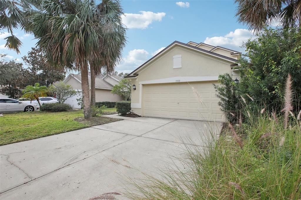 For Sale: $365,000 (3 beds, 2 baths, 1697 Square Feet)