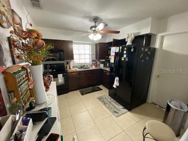 For Sale: $357,500 (3 beds, 1 baths, 1126 Square Feet)