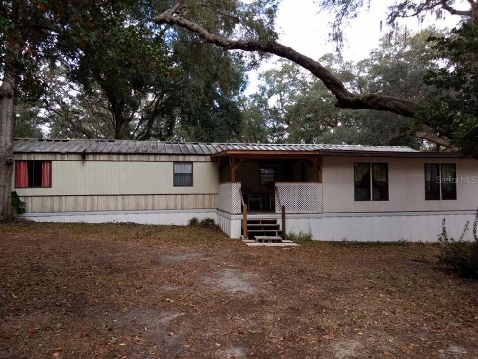 For Sale: $169,000 (3 beds, 2 baths, 1144 Square Feet)