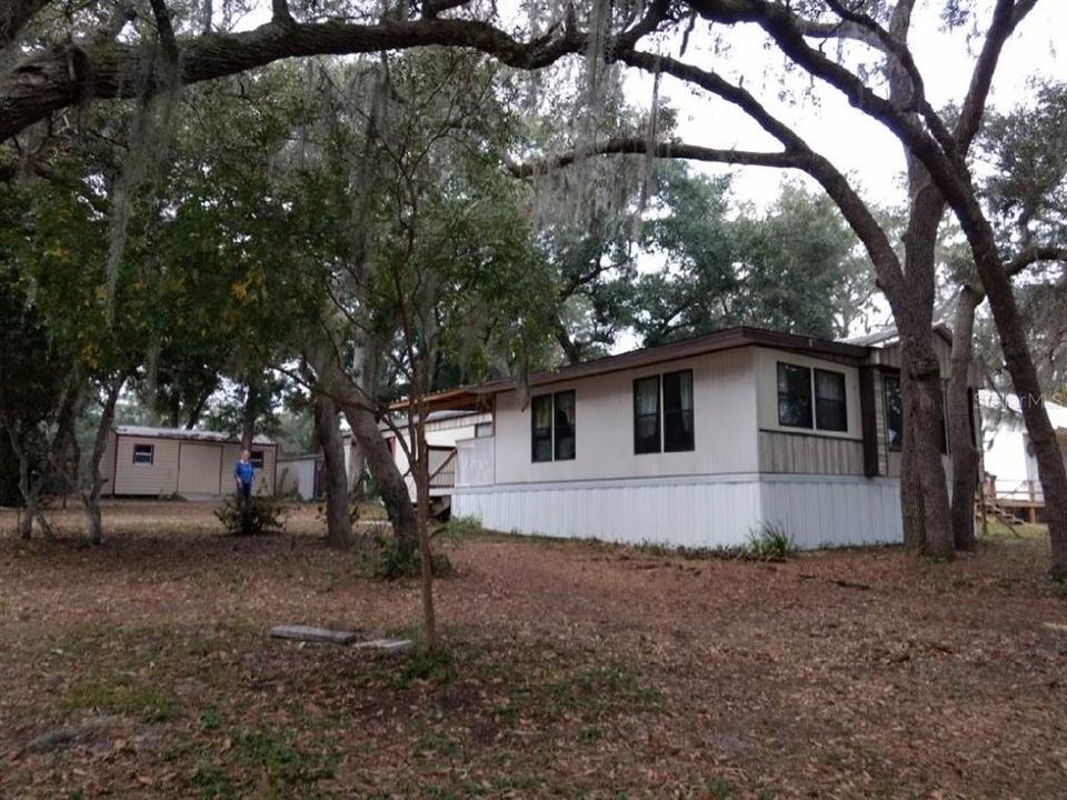 For Sale: $169,000 (3 beds, 2 baths, 1144 Square Feet)