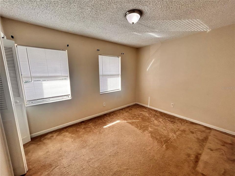 For Sale: $175,000 (2 beds, 1 baths, 1088 Square Feet)