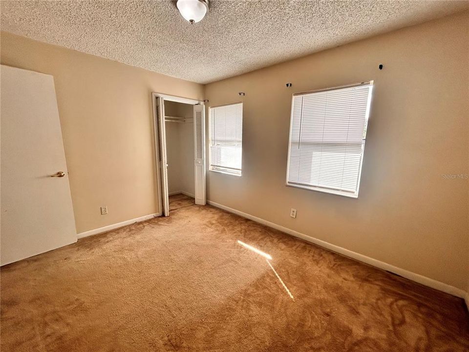 For Sale: $175,000 (2 beds, 1 baths, 1088 Square Feet)