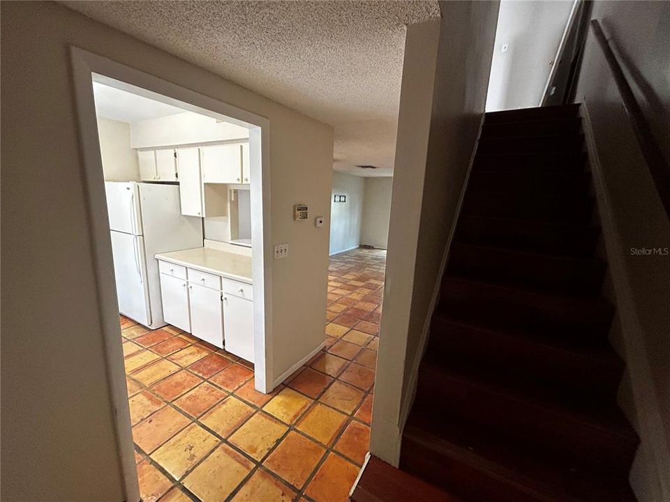 For Sale: $175,000 (2 beds, 1 baths, 1088 Square Feet)