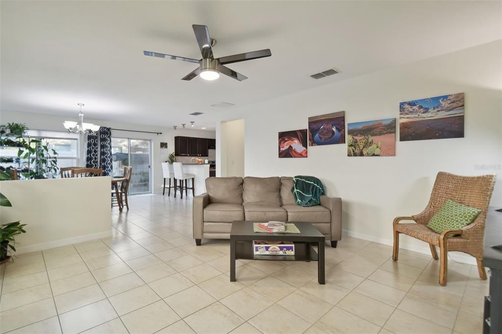 For Sale: $299,000 (3 beds, 2 baths, 1580 Square Feet)