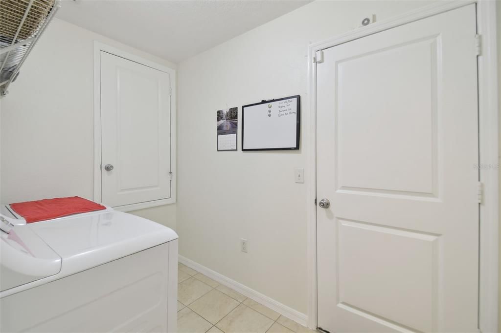 For Sale: $299,000 (3 beds, 2 baths, 1580 Square Feet)