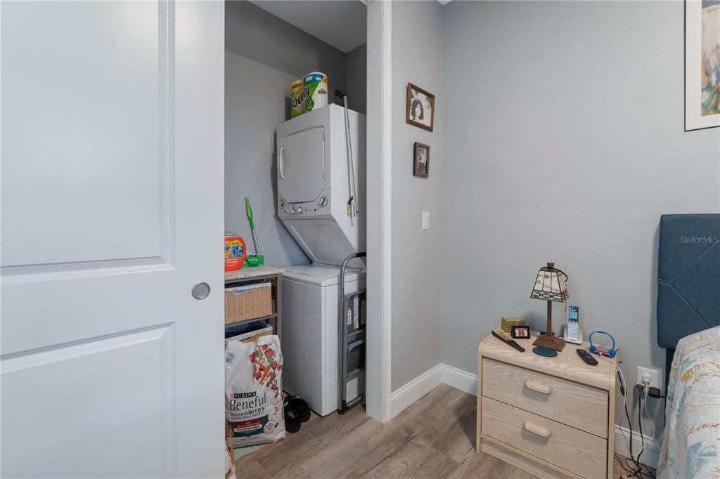 Oversized Closet with Washer/Dryer