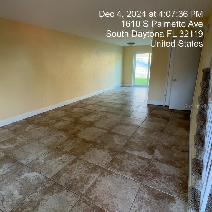 For Sale: $131,000 (2 beds, 1 baths, 960 Square Feet)