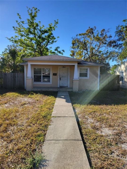 For Sale: $199,900 (3 beds, 2 baths, 1215 Square Feet)