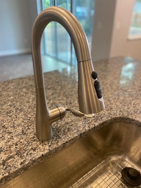 kitchen faucet