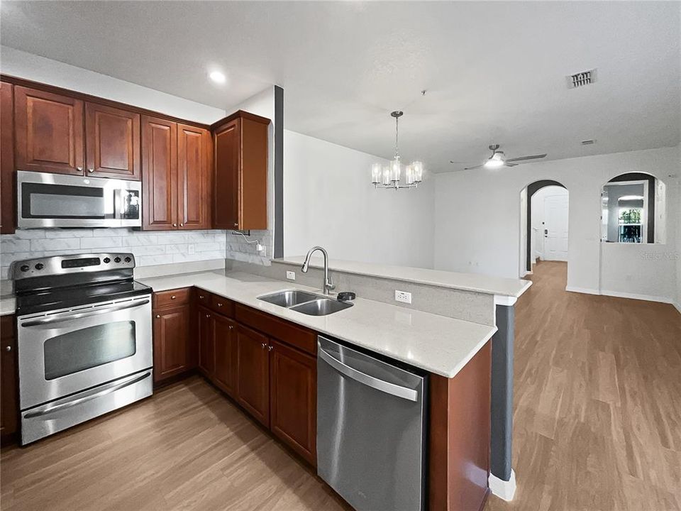 For Sale: $395,000 (3 beds, 2 baths, 2011 Square Feet)