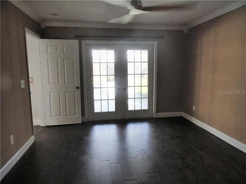 For Rent: $2,750 (3 beds, 2 baths, 1727 Square Feet)