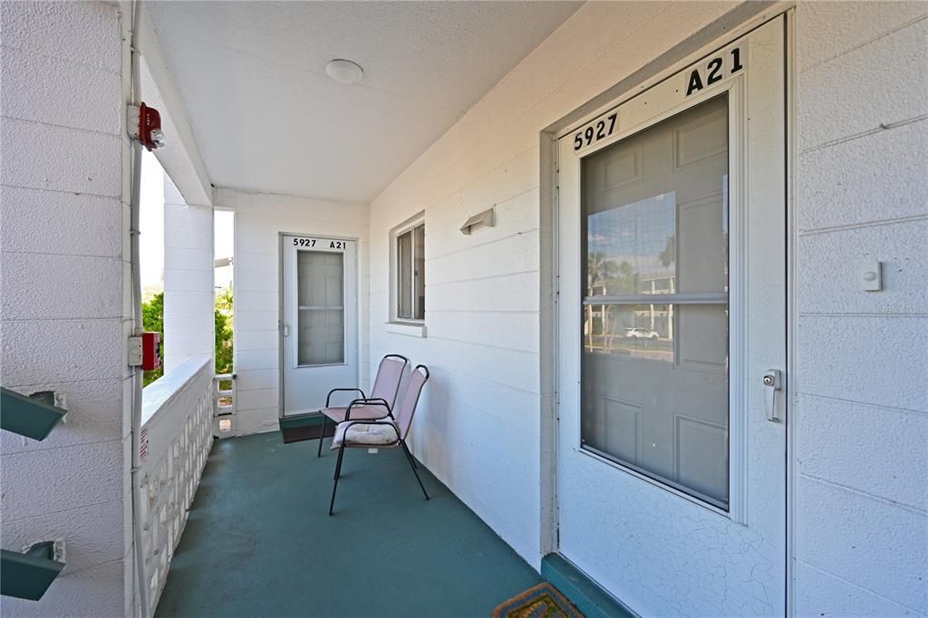 charming patio with 2 entrances to the home