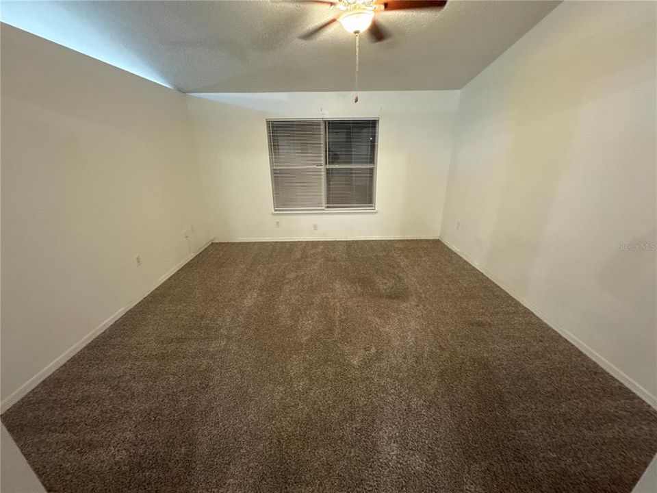 For Sale: $304,000 (3 beds, 2 baths, 1601 Square Feet)