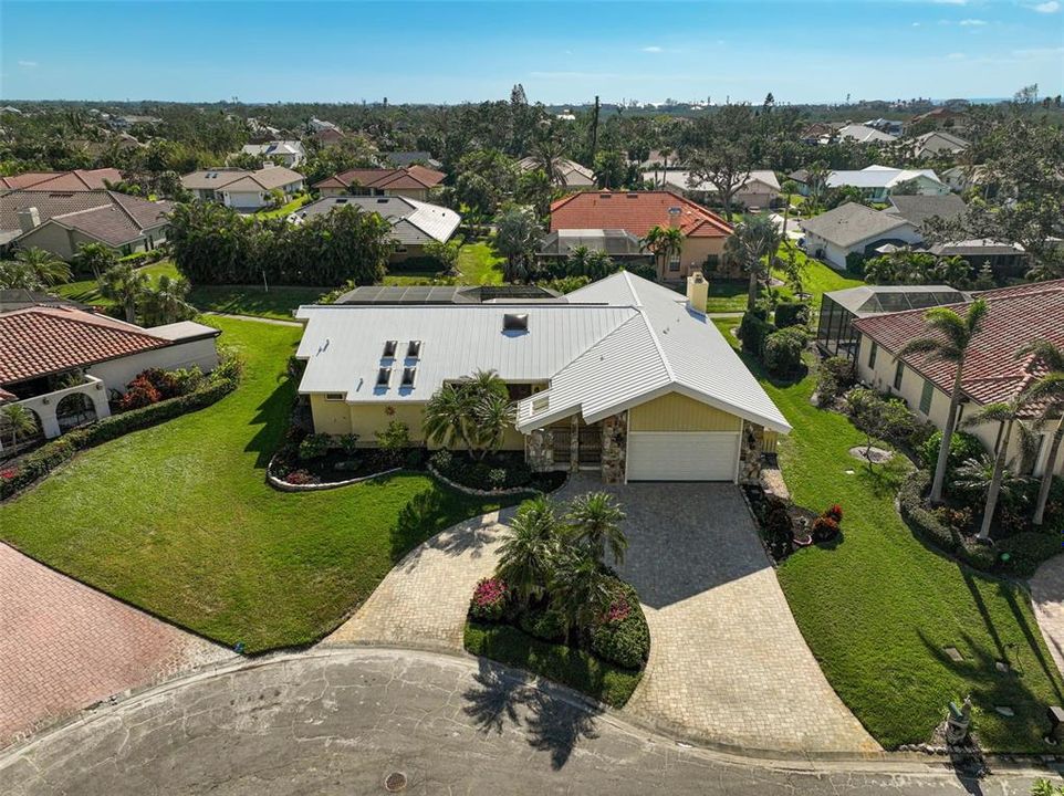 For Sale: $1,185,000 (3 beds, 2 baths, 2735 Square Feet)